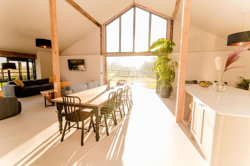 Beautiful Barn Conversion Close To The Broads Dilham Esterno foto